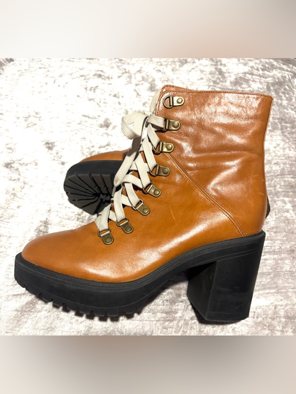 Steve Madden Sz 8.5 Royce Caramel Brown Vegan Leather Platform Combat Boots